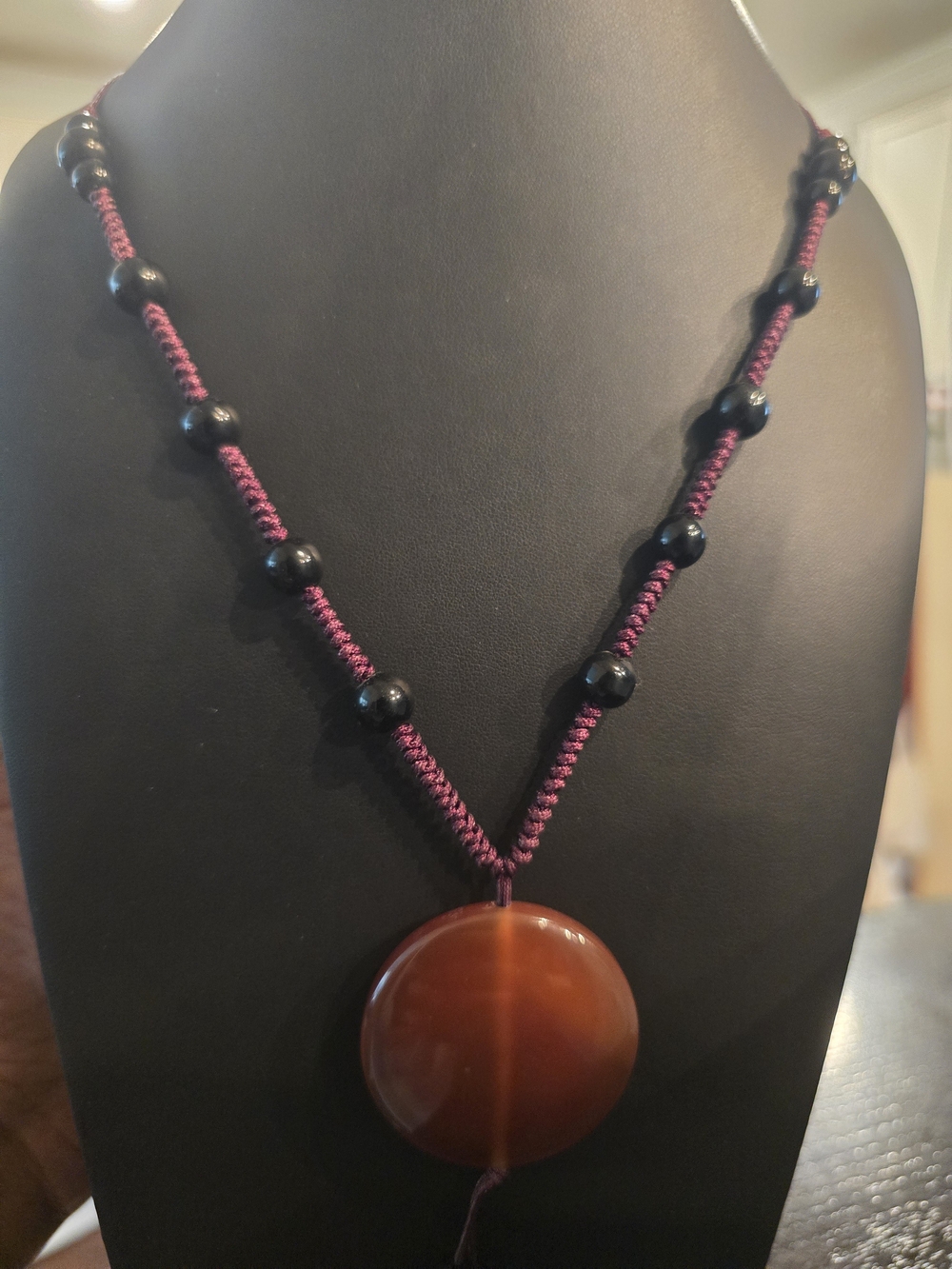 Vintage Carnelian Agate Donut Pendant Adjustable Macrame Necklace Black Onyx